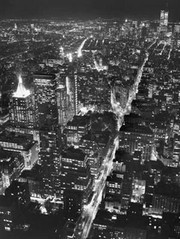 Manhattan (full bleed) - Art Print by Christopher Bliss | Movie Poster Prints from Posterazzi