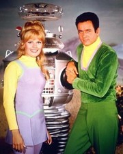Lost in Space - Photo Print | Movies, Music, TV Posters from Posterazzi