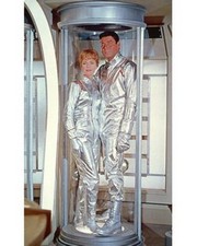 Lost in Space - Photo Print | Movies, Music, TV Posters from Posterazzi
