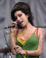 Amy Winehouse - Photo Print | Movies, Music, TV Posters from Posterazzi
