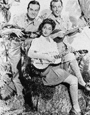 Bing Crosby and Bob Hope - Photo Print | Movies, Music, TV Posters from Posterazzi