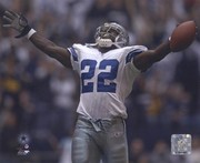 Emmitt Smith AllTime Rushing Yard Leader 2 - Sports Photo Print | Posters from Posterazzi