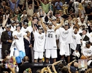 2005 Team Championship Celebration (#10) - Sports Photo Print | Posters from Posterazzi